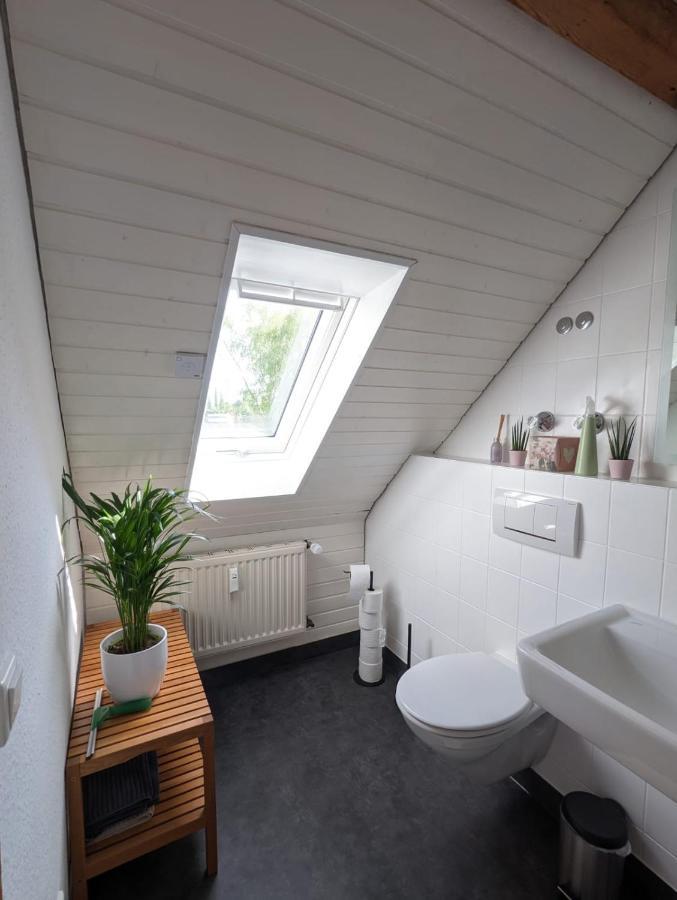 Helles Dachgeschoss-Appartement Krefeld Dış mekan fotoğraf